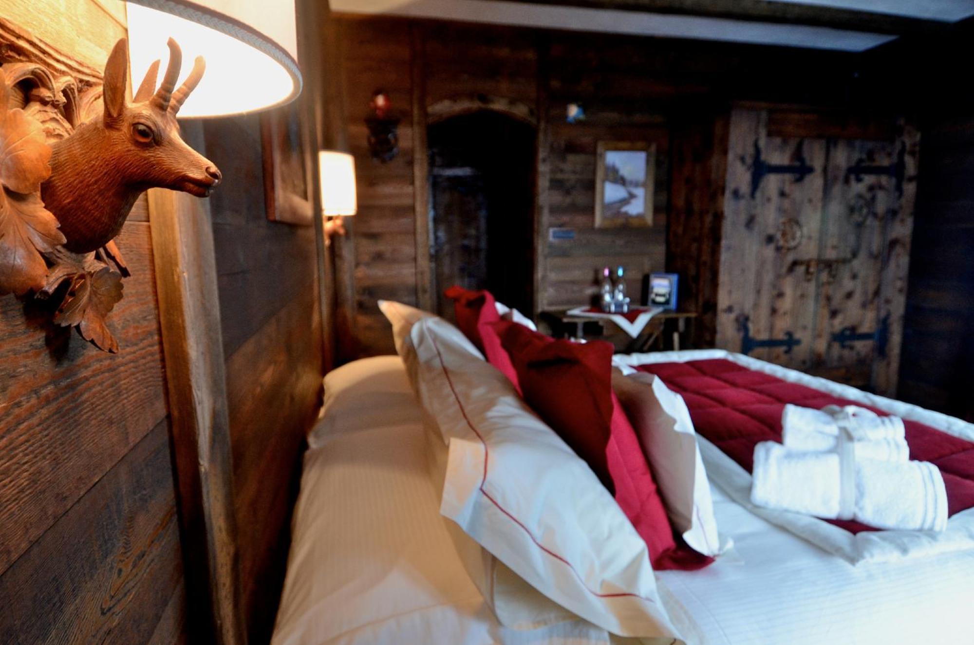 Hotel Chalet Il Capricorno Oulx Eksteriør billede
