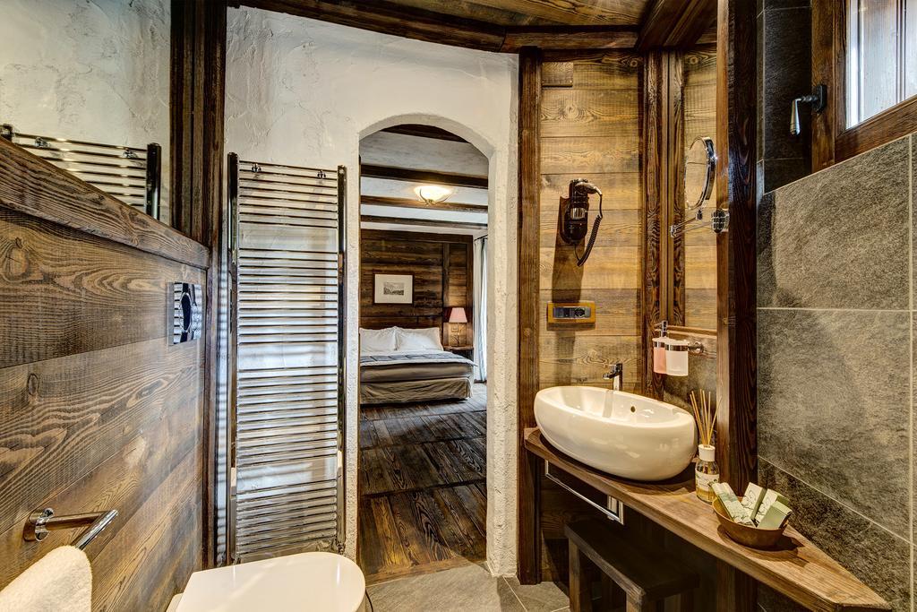 Hotel Chalet Il Capricorno Oulx Eksteriør billede